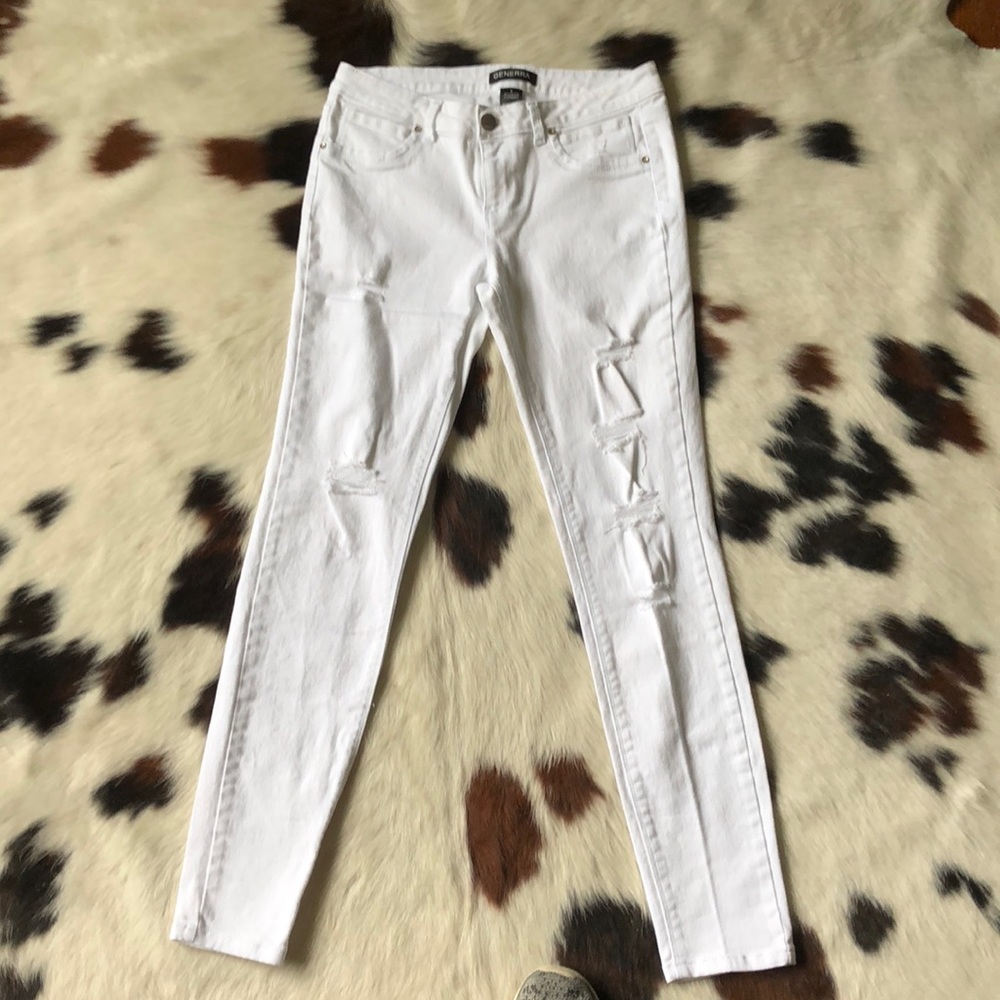 White distressed low rise skinny jean